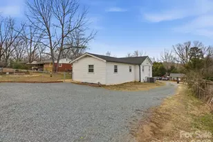 3601 Chapelwood Dr, Gastonia, NC 28052 - Photo 20