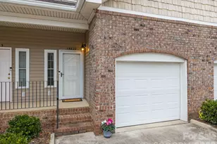 18827 Cloverstone Cir, Cornelius, NC 28031 - Photo 2