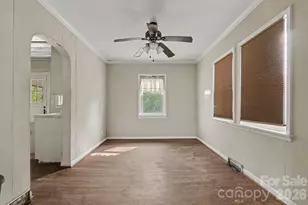 6504 Pence Rd, Charlotte, NC 28215 - Photo 16