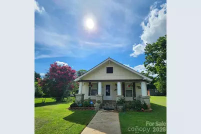 1208 N Davis Avenue, Newton, NC 28658 - Photo 1