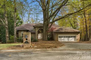 927 Longfield Cir, Charlotte, NC 28270 - Photo 1