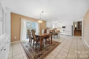 550 32nd Ave Dr NW, Hickory, NC 28601 - Photo 8