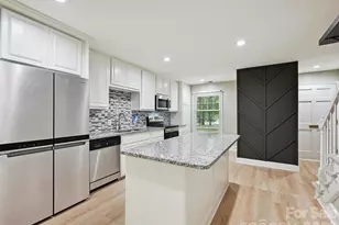 7004 Quail Hill Rd, Charlotte, NC 28210 - Photo 6