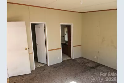 2596 1st Avenue NW, Catawba, NC 28609 - Photo 4