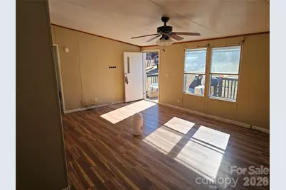 2596 1st Avenue NW, Catawba, NC 28609 - Photo 8