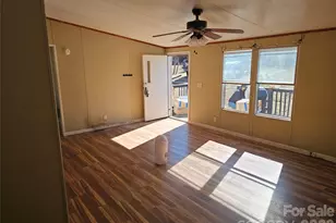 2596 1st Ave NW, Catawba, NC 28609 - Photo 8