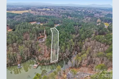 108 Rivercliff Drive W, Connelly Springs, NC 28612 - Photo 2