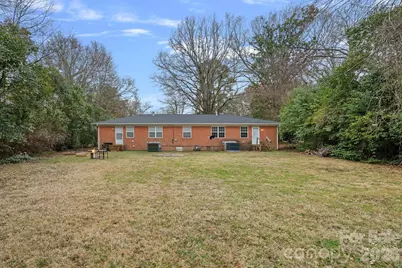 2623 & 2625 Shamrock Drive, Charlotte, NC 28205 - Photo 18