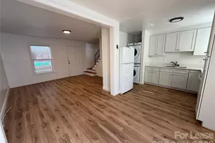 421 Honeywood Ave, Charlotte, NC 28216 - Photo 4