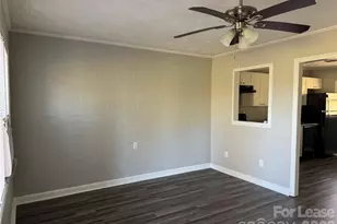 568 Mason St, Lincolnton, NC 28092 - Photo 2