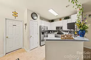 5767 Bent Creek Cir, Charlotte, NC 28227 - Photo 10