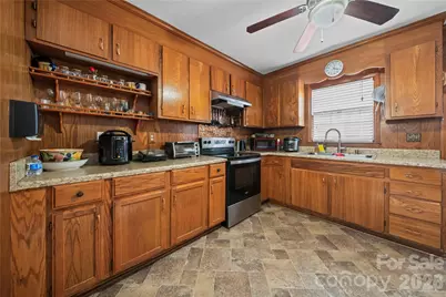 3535 Driftwood Drive, Charlotte, NC 28205 - Photo 8