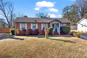 3535 Driftwood Dr, Charlotte, NC 28205 - Photo 2