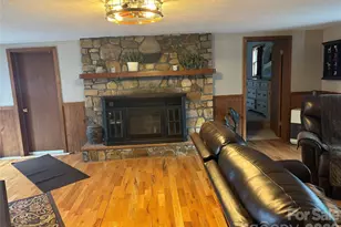 190 Benfield Rd, Crossnore, NC 28616 - Photo 22