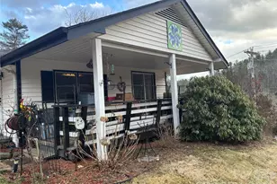 190 Benfield Rd, Crossnore, NC 28657 - Photo 4