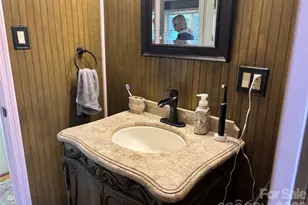 190 Benfield Rd, Crossnore, NC 28616 - Photo 14