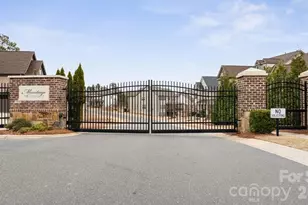 15208 Montage Ln, Charlotte, NC 28278 - Photo 4