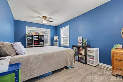 1008 Edgewood Road, Bessemer City, NC 28016 - Photo 8