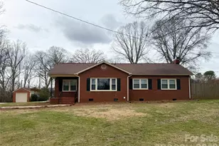 1008 Edgewood Rd, Bessemer City, NC 28016 - Photo 1