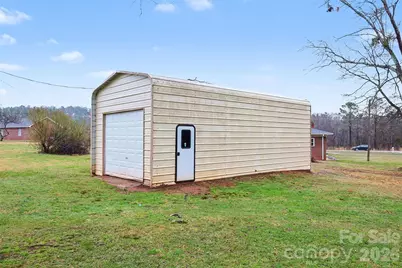 1008 Edgewood Road, Bessemer City, NC 28016 - Photo 20
