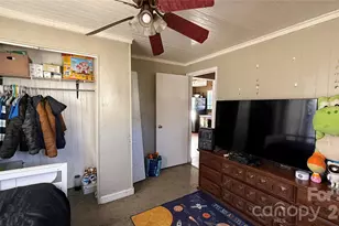 137 Bellvue St, Forest City, NC 28043 - Photo 22