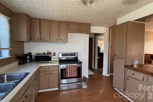 137 Bellvue St, Forest City, NC 28043 - Photo 14