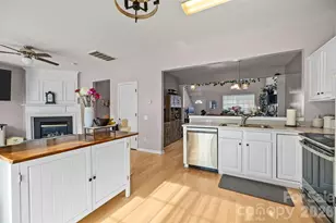 8216 Gossomer Bay Dr, Charlotte, NC 28270 - Photo 10