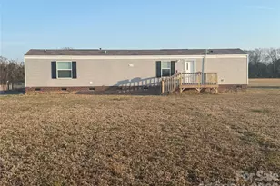 2100 E Main St, Bennettsville, SC 29512 - Photo 1