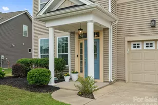 1326 Kings Grove Dr, York, SC 29745 - Photo 2