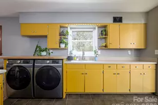 317 Allison Rd, Brevard, NC 28712 - Photo 10