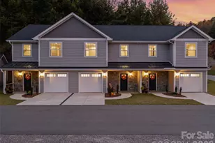 100 Red Twig Ln, Burnsville, NC 28714 - Photo 2