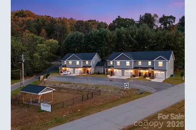 100 Red Twig Lane #Unit 102, Burnsville, NC 28704 - Photo 2