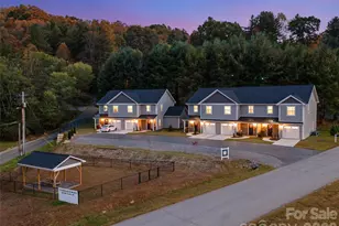 100 Red Twig Ln, Burnsville, NC 28704 - Photo 2