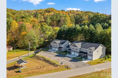 100 Red Twig Lane #Unit 102, Burnsville, NC 28704 - Photo 1