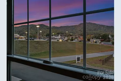 100 Red Twig Lane #Unit 102, Burnsville, NC 28704 - Photo 4