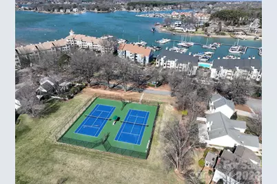 18861 Vineyard Point Lane, Cornelius, NC 28031 - Photo 10