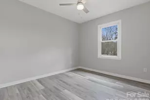 6111 Dovetail Ct, Charlotte, NC 28227 - Photo 18