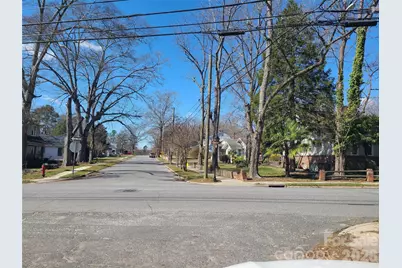 702 S Chester Street, Gastonia, NC 28052 - Photo 1