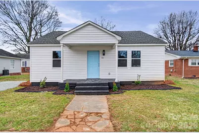 411 N Mulberry Street, Cherryville, NC 28021 - Photo 2