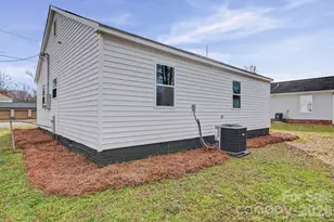 411 N Mulberry St, Cherryville, NC 28021 - Photo 22