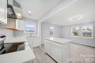 411 N Mulberry St, Cherryville, NC 28021 - Photo 8