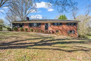 711 N Oak St, Lincolnton, NC 28092 - Photo 2