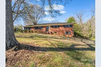 711 N Oak Street, Lincolnton, NC 28092 - Photo 1