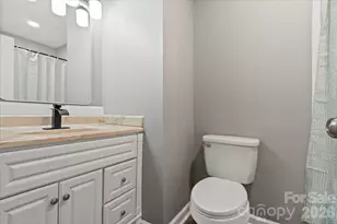 6713 Somersworth Dr, Charlotte, NC 28215 - Photo 20