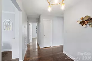 6803 Pencade Ln, Charlotte, NC 28215 - Photo 4