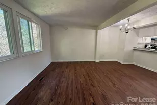 9432 Lexington Cir, Charlotte, NC 28213 - Photo 6