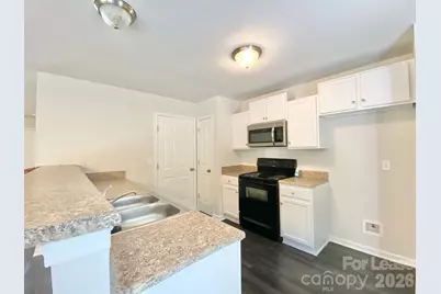 320 Peachtree Road, Charlotte, NC 28216 - Photo 2