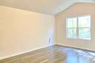 320 Peachtree Rd, Charlotte, NC 28216 - Photo 10