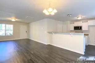 320 Peachtree Rd, Charlotte, NC 28216 - Photo 4