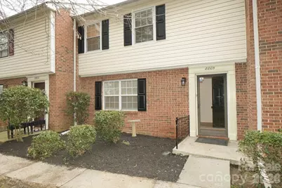 8805 Hunter Ridge Drive, Charlotte, NC 28226 - Photo 2